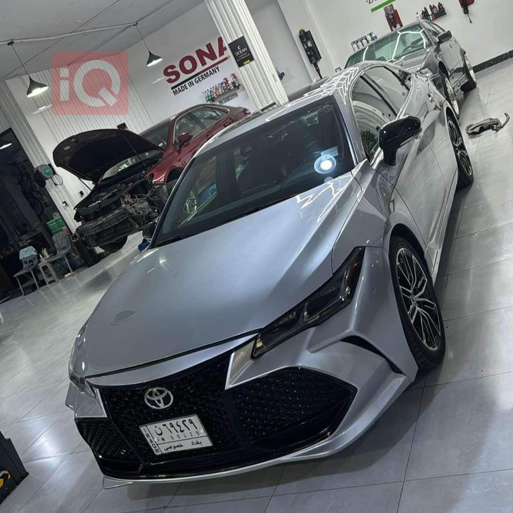 تويوتا أفالون